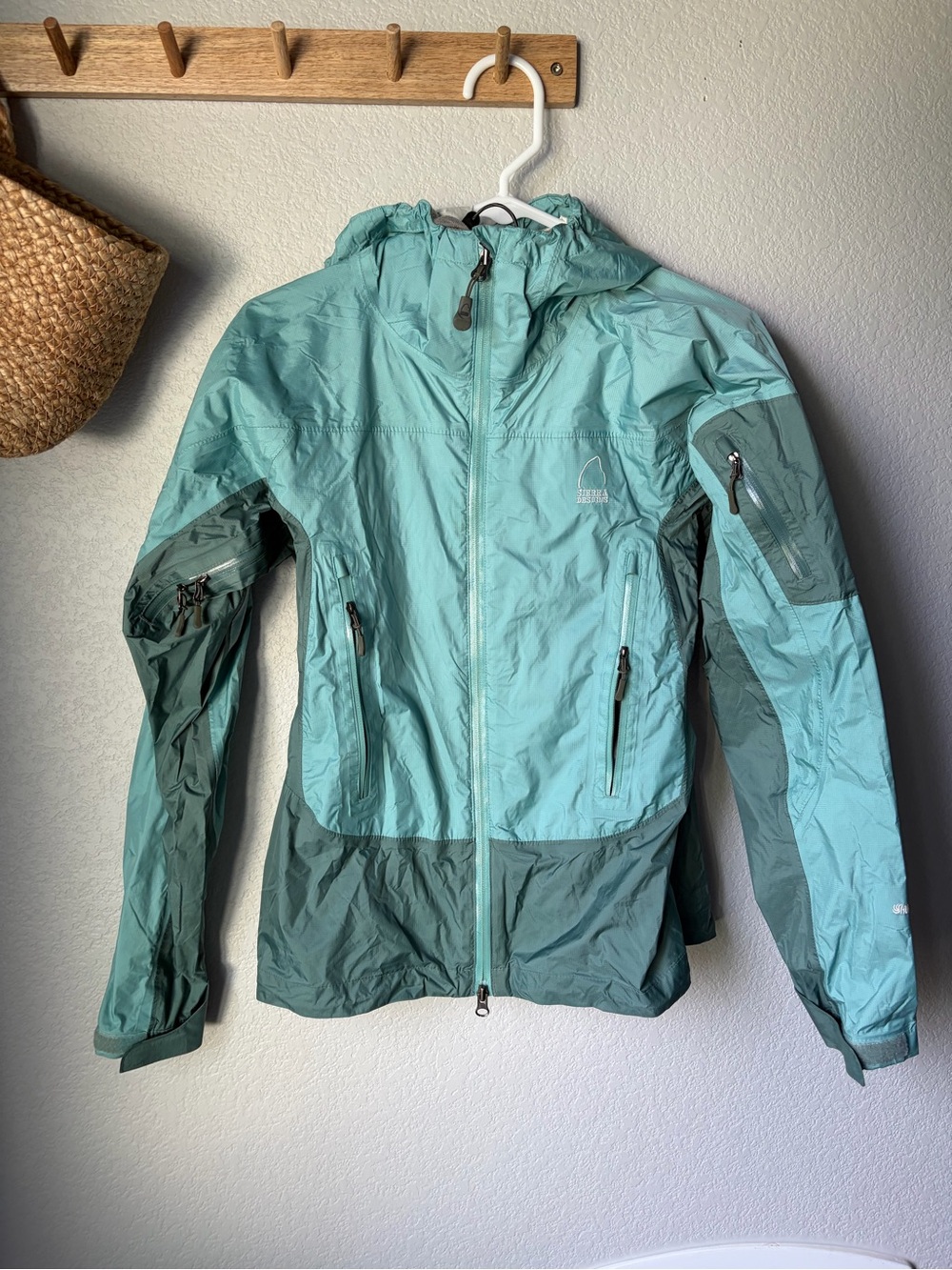 Sierra Designs Hurricane Hooded Rain Jacket
